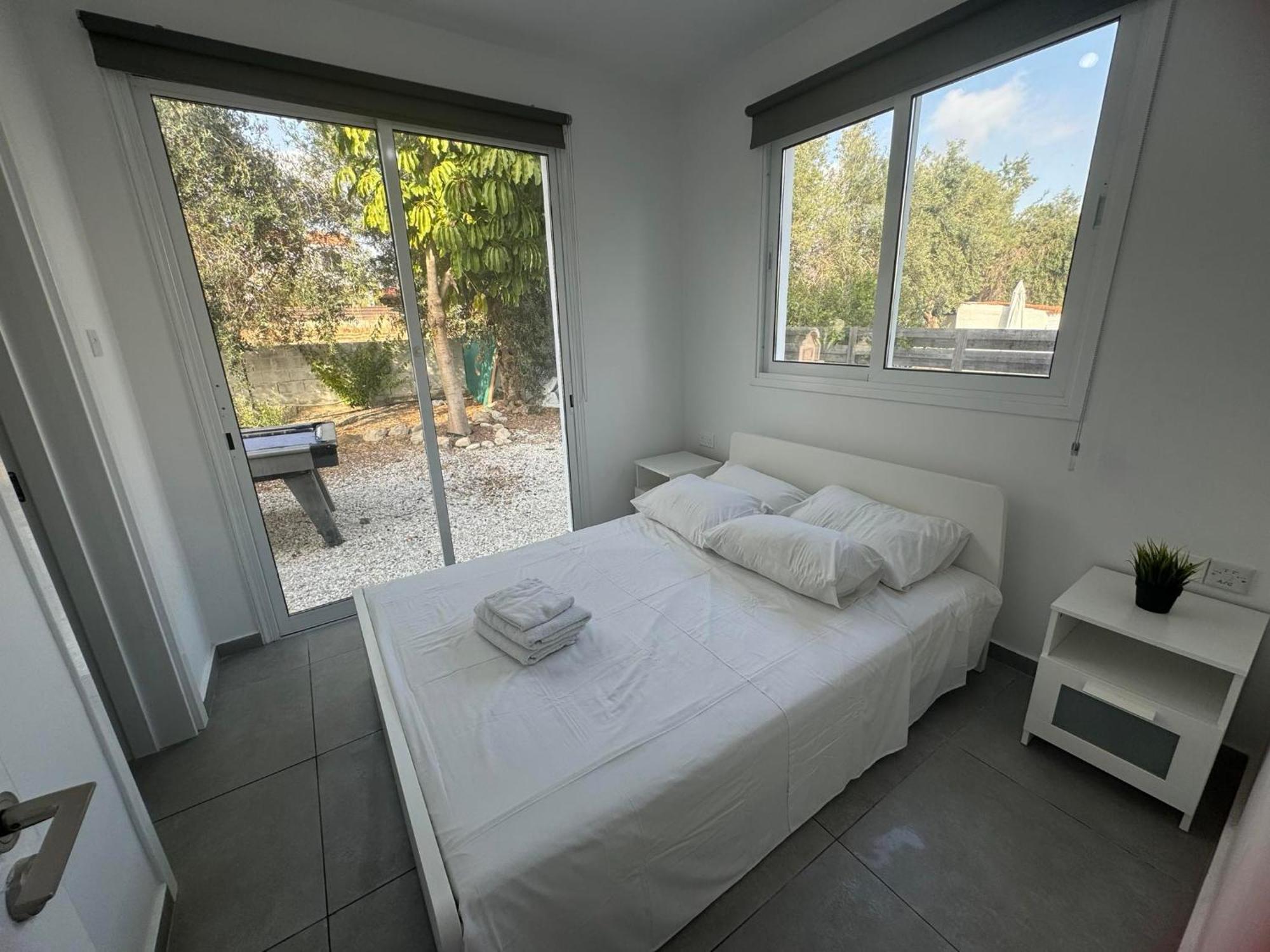 Villa Coralia Gardens 1Km From Coral Bay Beach Luaran gambar