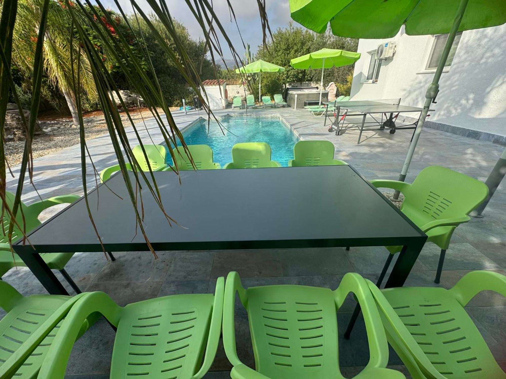 Villa Coralia Gardens 1Km From Coral Bay Beach Luaran gambar