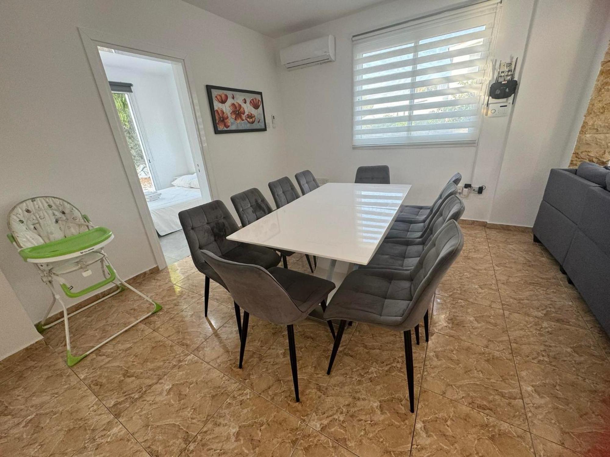 Villa Coralia Gardens 1Km From Coral Bay Beach Luaran gambar